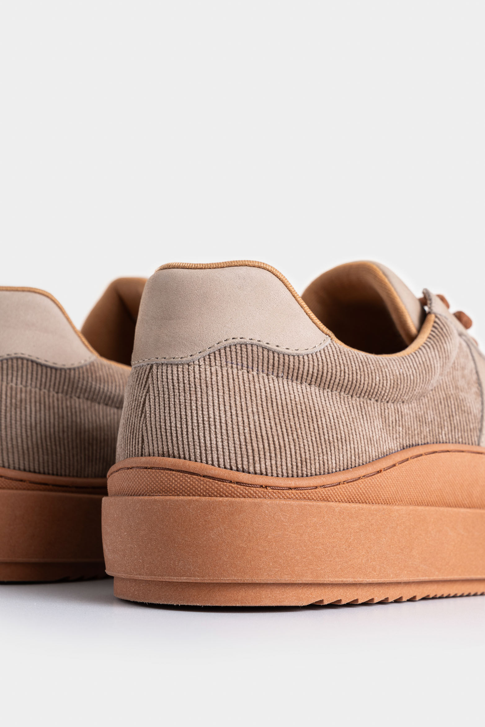 Tenis Clima en corduroy y cuero para hombre contraste-1741649525281