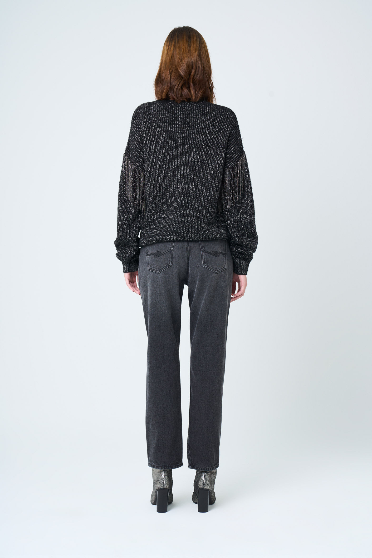 Jean Vega en black denim para mujer detalle cuero-1745339309926