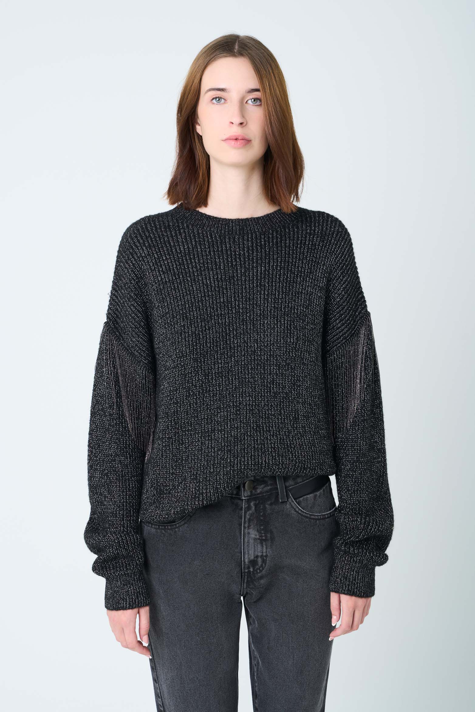 Jean Vega en black denim para mujer detalle cuero-1745339342058